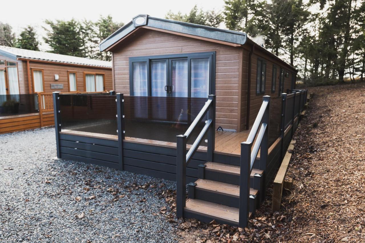 Lodge Atlas Ovation *